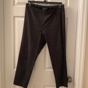 Karen Kane Piper pinstriped pants 0X stretch fabric w/excellent shape retention